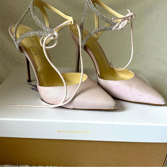 Because I bought them before my knee hurt and now I can't use them anymore. - Picture 1 of 4